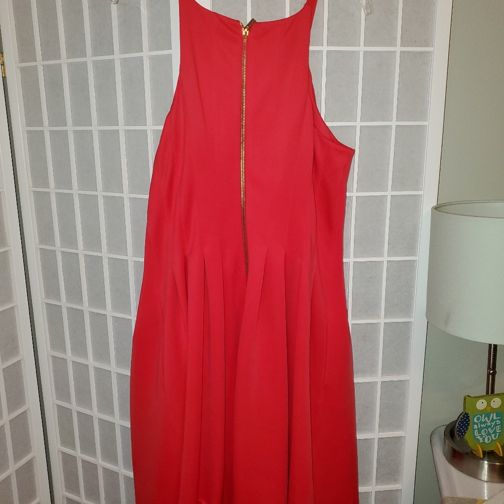 Women's dress